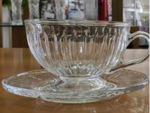 XICARA VIDRO 160ML P/CHA FRIZADA C/PIRES